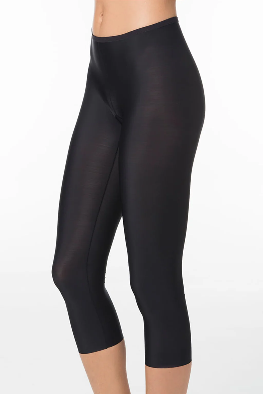 Seamless Abdomen Control Thigh Slimming Capri - Image 4