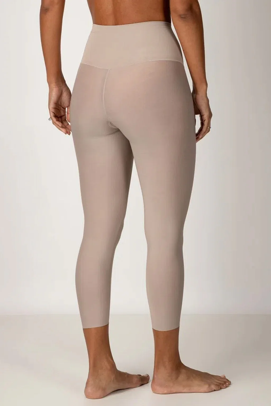 Seamless Super Abdomen Compression Body Shaping Capri - Image 5