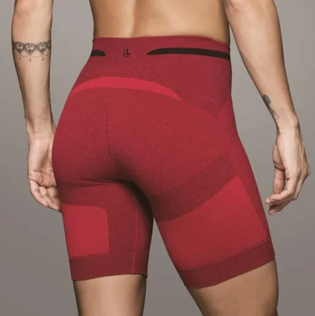 Seamless Breathable Muscle Support Sports Bermuda - Image 3