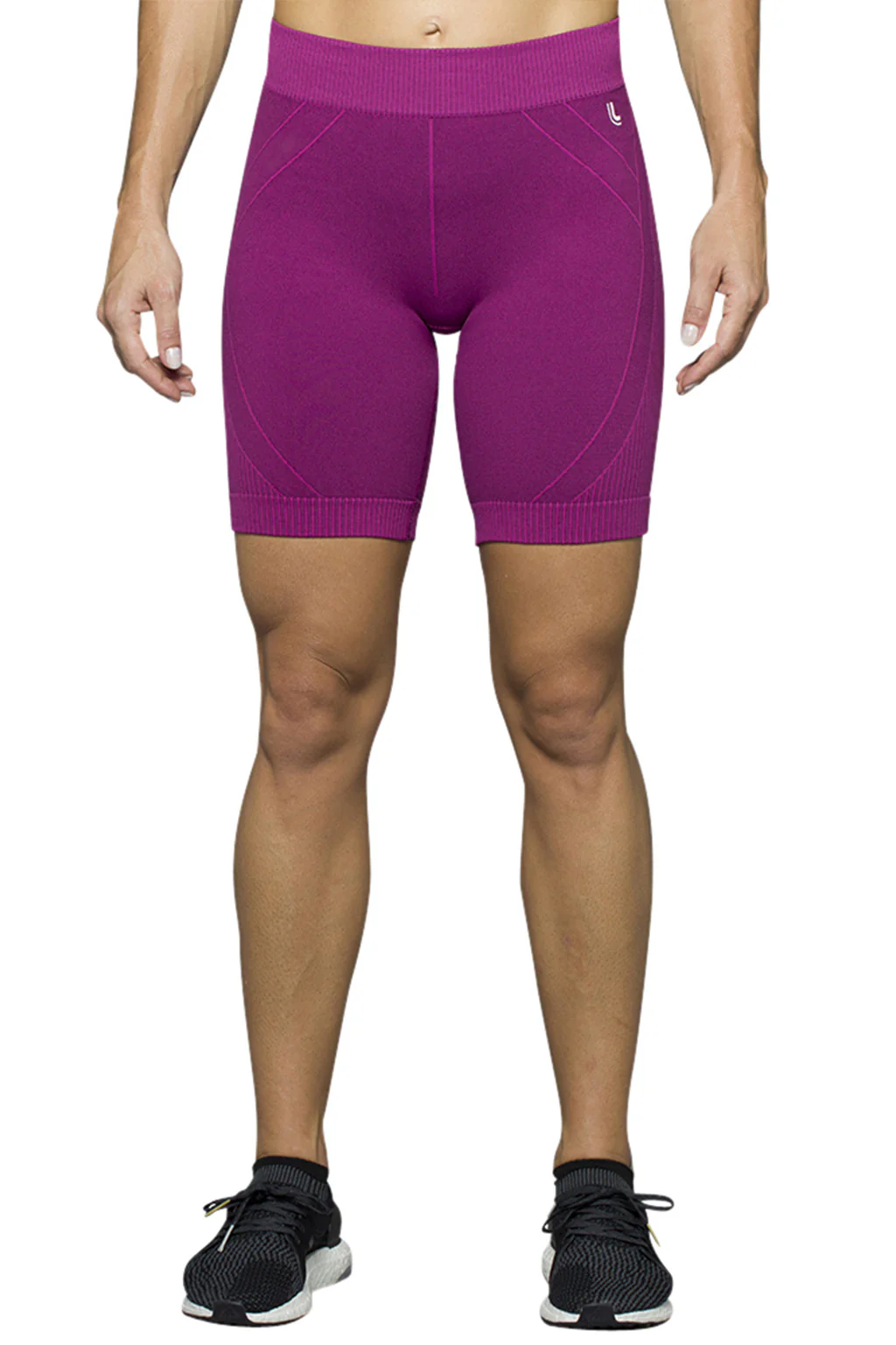Seamless High Flexibility and Breathable Sports Bermuda - Image 3